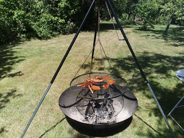 Grille ronde à suspendre pour brasero en acier